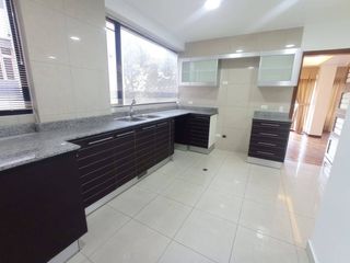 Foto 7 de Arriendo departamento de 170 m2 con balcón en el Quito Tenis