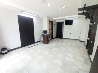 Foto 4 de CONSULTORIO MEDICO 60M2 CERCA DEL HOSPITAL METROPOLITANO