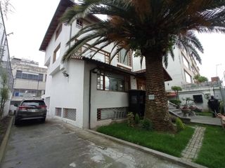 Foto 1 de RENTA CASA COMERCIAL DE 520M2 SECTOR QUICENTRO NORTE