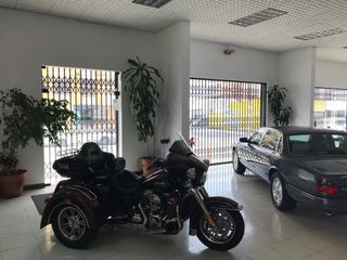 Foto 2 de EN RENTA LOCAL COMERCIAL O SHOWROOM DE 2036M2, IÑAQUITO, QUITO