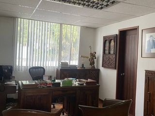 Foto 16 de ALQUILER LOCAL COMERCIAL O SHOWROOM, 1634M2, AV. 6 DE DICIEMBRE, QUITO
