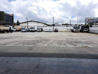 Foto 2 de PROPIEDAD COMERCIAL CON SHOWROOM EN RENTA AV. GALO PLAZA LASSO 8699.20M2