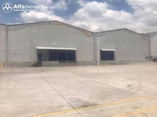 Foto 2 de Alquiler de bodega en complejo 3000m2 - En sector de Pifo, Tababela, Quito