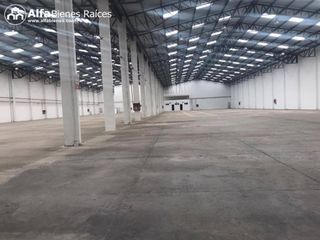 Foto 1 de Alquiler de bodega en complejo 3000m2 - En sector de Pifo, Tababela, Quito