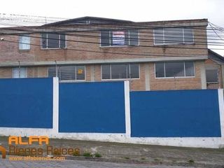 Foto 7 de Se alquila excelente bodega con oficina - Quito 1500m2.