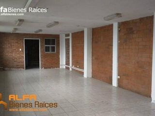 Foto 5 de Se alquila excelente bodega con oficina - Quito 1500m2.