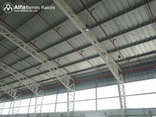 Foto 2 de Se alquila Excelente bodega por estrenar - 2900m2 -Quito Sur