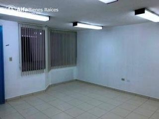 Foto 6 de EXCELENTE BODEGA EN ALQUILER 510M2 CON OFICINA - QUITO.