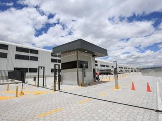 Foto 3 de Bodega en alquiler 3.000 m² -En Centro logístico - Quito - E35