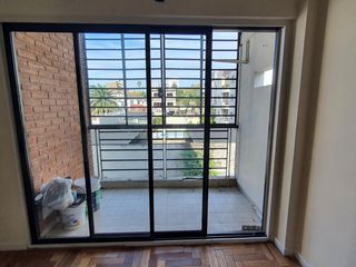 Foto 10 de Departamento en  2do piso de 3 ambientes con cochera y baulera en Lomas de Zamora