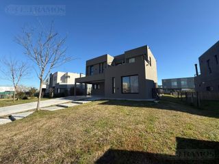 Foto 4 de Casa en Acacias, Puertos / Escobar