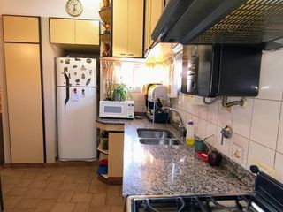 Foto 15 de Casa en venta - 4 Dormitorios 2 Baños - Ringuelet
