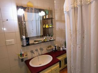 Foto 23 de Casa en venta - 4 Dormitorios 2 Baños - Ringuelet
