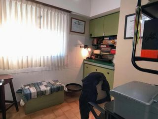 Foto 16 de Casa en venta - 4 Dormitorios 2 Baños - Ringuelet