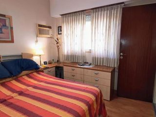 Foto 18 de Casa en venta - 4 Dormitorios 2 Baños - Ringuelet