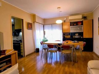 Foto 1 de Casa en venta - 4 Dormitorios 2 Baños - Ringuelet