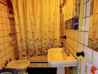 Foto 7 de Casa en venta - 4 Dormitorios 2 Baños - Ringuelet