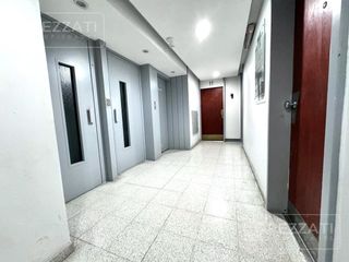 Foto 1 de Oficina en  venta en Mar del Plata. Zona Shopping Los Gallegos. Al frente