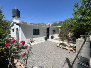 Foto 1 de CASA EN SANTA MARIA DE PUNILLA A 200 MT DEL RIO COSQUIN Y 300MTS DE RUTA 38 TERRENO CON HERMOSA VEGETACIÓN SOBRE CALLE ADOQUINADA Ref 1832
