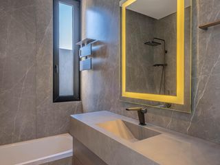 Foto 27 de Casa Premium al lago central en venta - Barrio Marinas - Puertos del Lago - Escobar