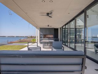 Foto 18 de Casa Premium al lago central en venta - Barrio Marinas - Puertos del Lago - Escobar