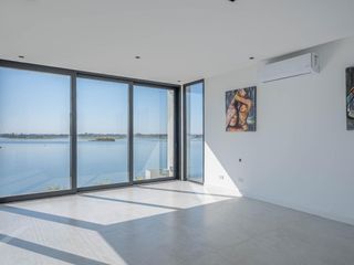 Foto 31 de Casa Premium al lago central en venta - Barrio Marinas - Puertos del Lago - Escobar