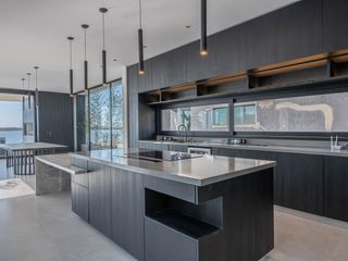 Foto 7 de Casa Premium al lago central en venta - Barrio Marinas - Puertos del Lago - Escobar