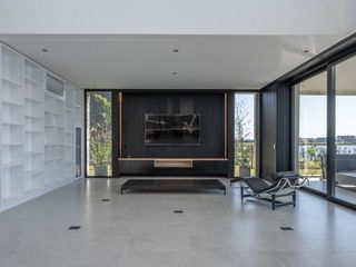 Foto 12 de Casa Premium al lago central en venta - Barrio Marinas - Puertos del Lago - Escobar