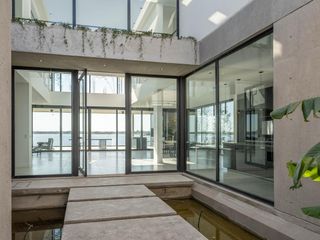 Foto 6 de Casa Premium al lago central en venta - Barrio Marinas - Puertos del Lago - Escobar