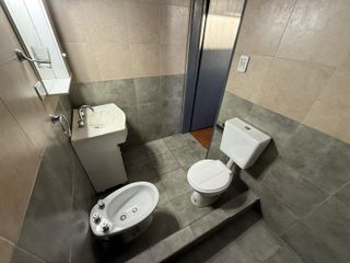 Foto 8 de Departamento en  alquiler de 2 ambientes con patio - Quilmes