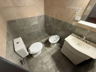 Foto 9 de Departamento en  alquiler de 2 ambientes con patio - Quilmes