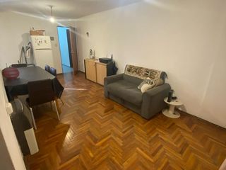 Foto 4 de 1 DORMITORIO CON BALCON - INDEPENDENCIA 1000 - B° NUEVA CORDOBA