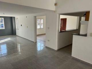 Foto 4 de Casa en alquiler tres dormitorios, Natania, Prox Valle escondido