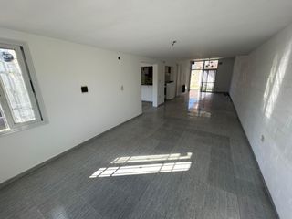 Foto 5 de Casa en alquiler tres dormitorios, Natania, Prox Valle escondido