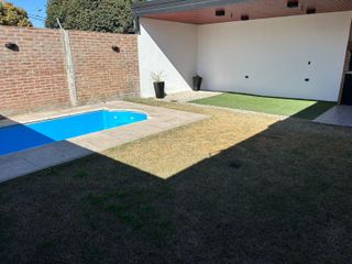 Foto 16 de Casa en alquiler tres dormitorios, Natania, Prox Valle escondido