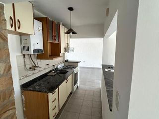 Foto 7 de Casa en alquiler tres dormitorios, Natania, Prox Valle escondido
