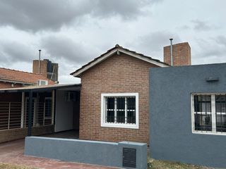 Foto 2 de Casa en alquiler tres dormitorios, Natania, Prox Valle escondido