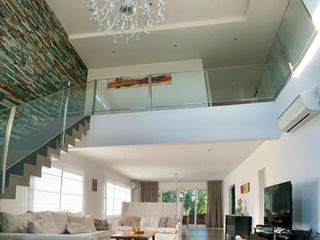 Foto 10 de Casa al lago en alquiler con y sin muebles,  en LOS LAGOS - NORDELTA