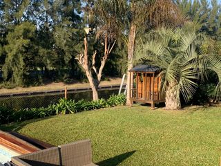 Foto 3 de Casa al lago en alquiler con y sin muebles,  en LOS LAGOS - NORDELTA