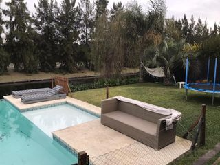 Foto 2 de Casa al lago en alquiler con y sin muebles,  en LOS LAGOS - NORDELTA
