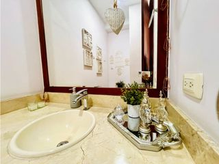 Foto 13 de VENDO APARTAMENTO CON HERMOSA VISTAEN EL POBLADO - LA TOMATERA