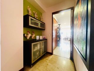 Foto 4 de VENDO APARTAMENTO CON HERMOSA VISTAEN EL POBLADO - LA TOMATERA