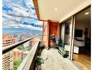 Foto 2 de VENDO APARTAMENTO CON HERMOSA VISTAEN EL POBLADO - LA TOMATERA