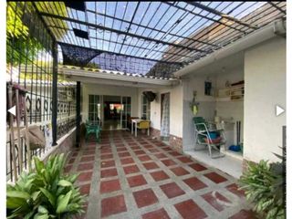 Foto 4 de Casa con Excelente ubicación en Gaira de oportunidad-005