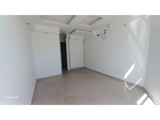 Foto 10 de LOCAL COMERCIAL VIA 40 EN ARRIENDO