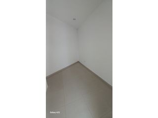 Foto 12 de LOCAL COMERCIAL VIA 40 EN ARRIENDO