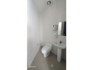 Foto 8 de LOCAL COMERCIAL VIA 40 EN ARRIENDO