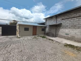 Foto 3 de Bodega más terreno en  arriendo - Ponceano Indistrial