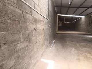 Foto 6 de Bodega más terreno en  arriendo - Ponceano Indistrial