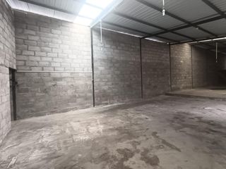 Foto 5 de Bodega más terreno en  arriendo - Ponceano Indistrial
